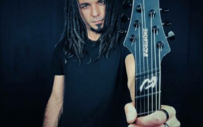Tim, professeur de guitare, basse, atelier de groupe, harmonie et MAO